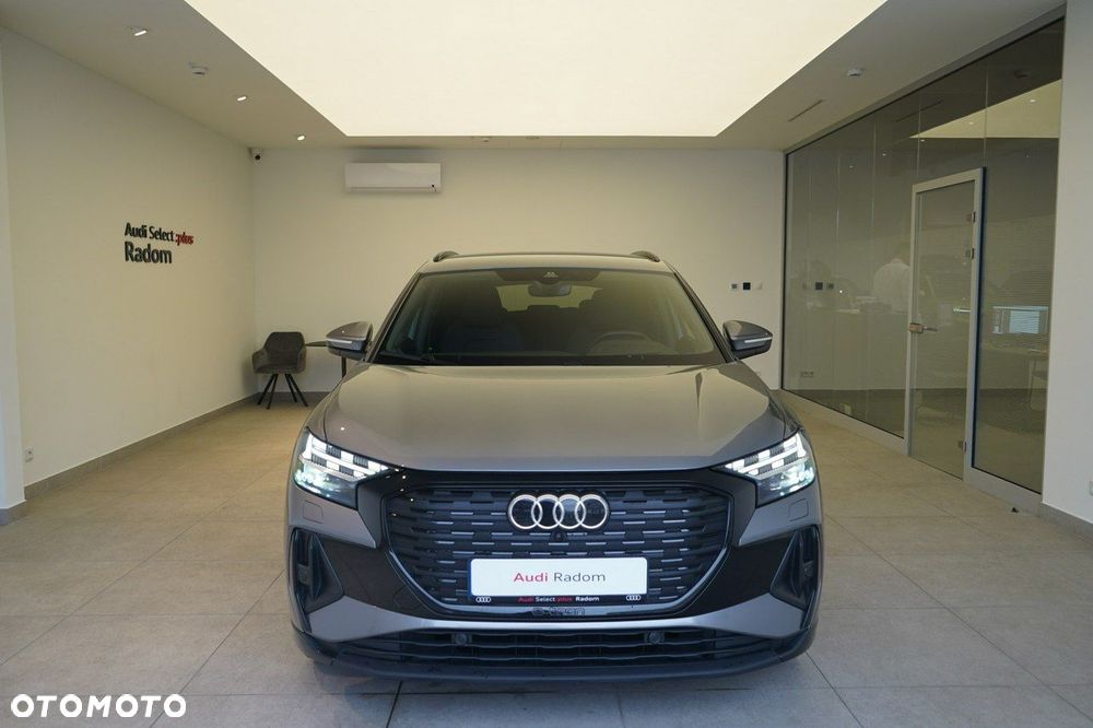 Audi Q4 e-tron - 7