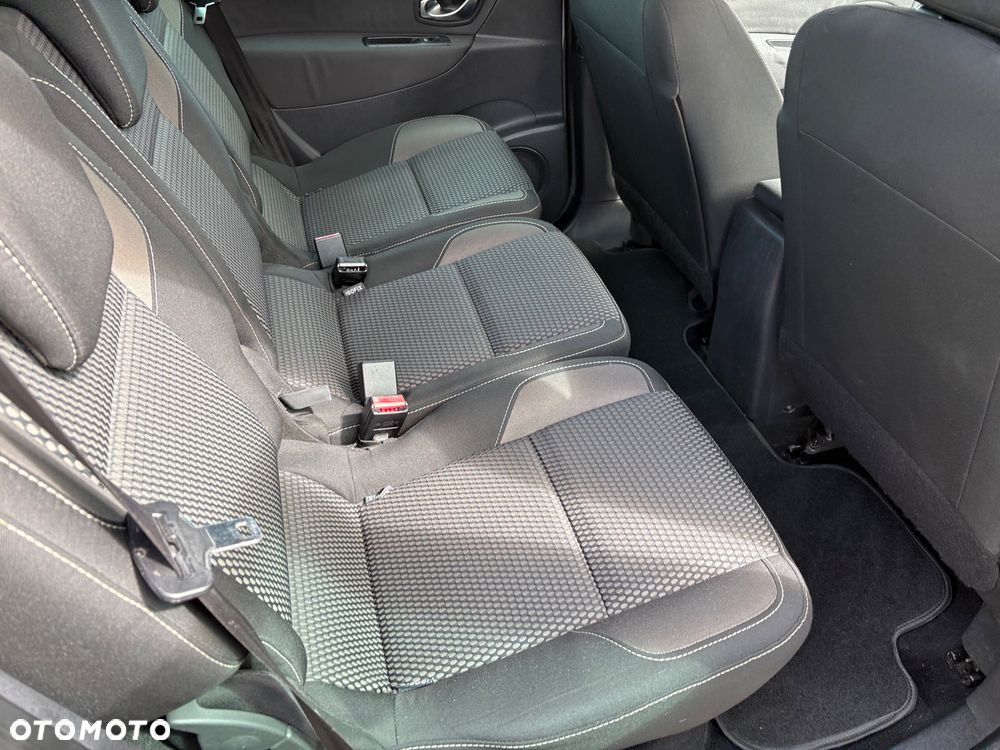 Renault Scenic dCi 110 Expression - 8