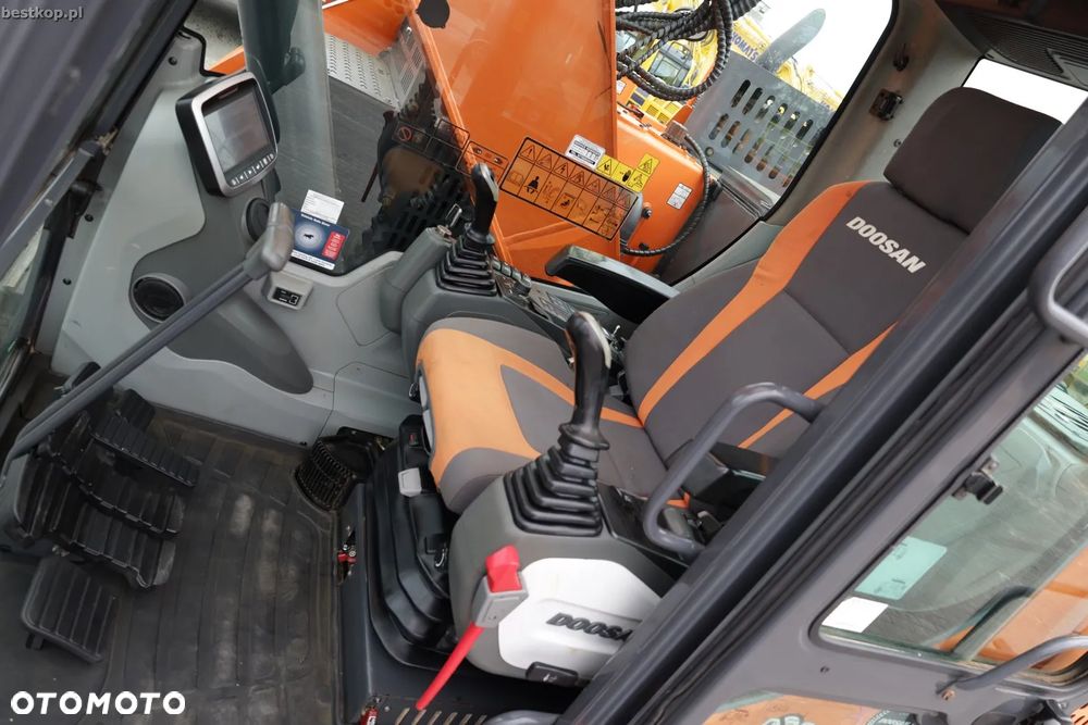 Doosan DX235LCR - 20