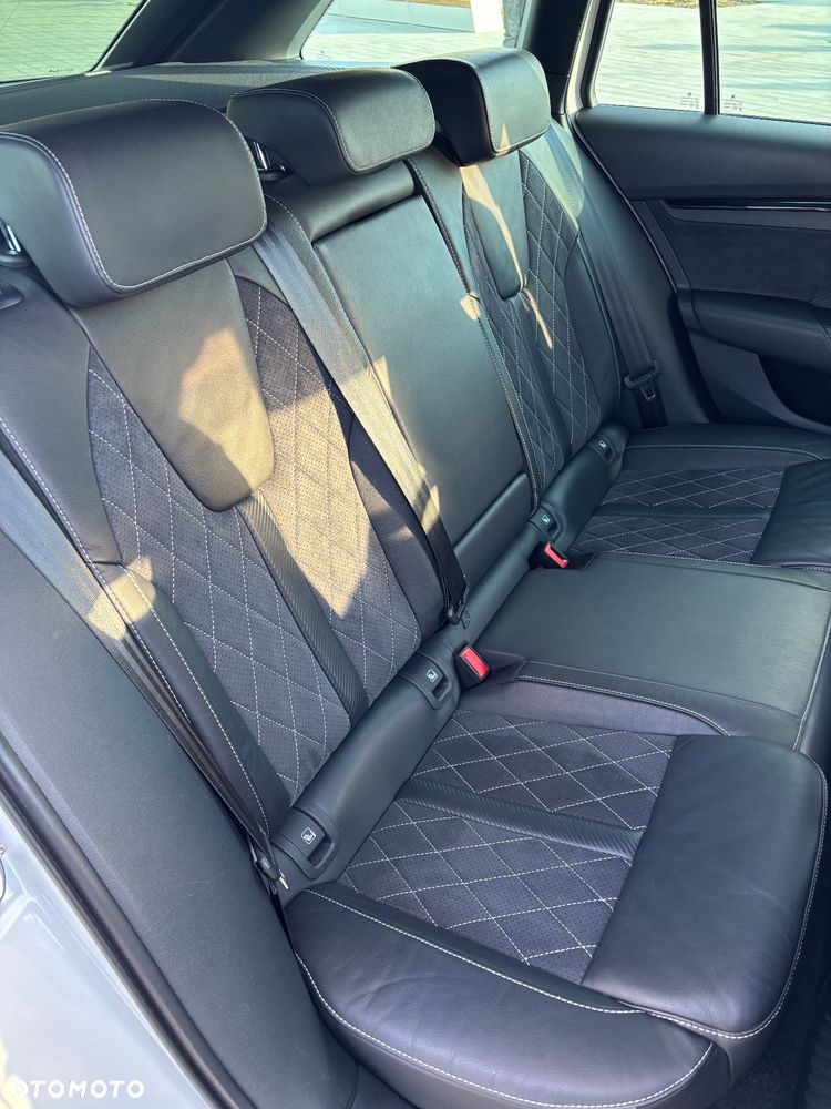 Skoda Octavia 2.0 TDI DSG 4x4 RS - 12