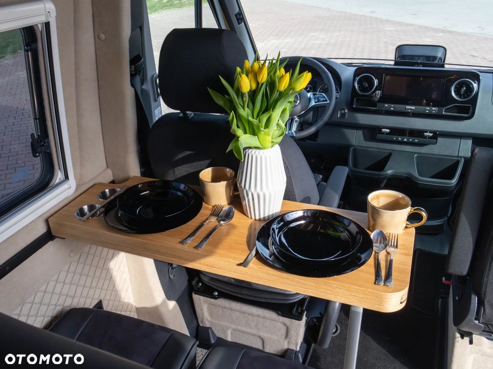 Mercedes-Benz Sprinter - 10