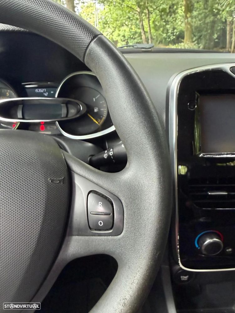 Renault Clio Sport Tourer - 17