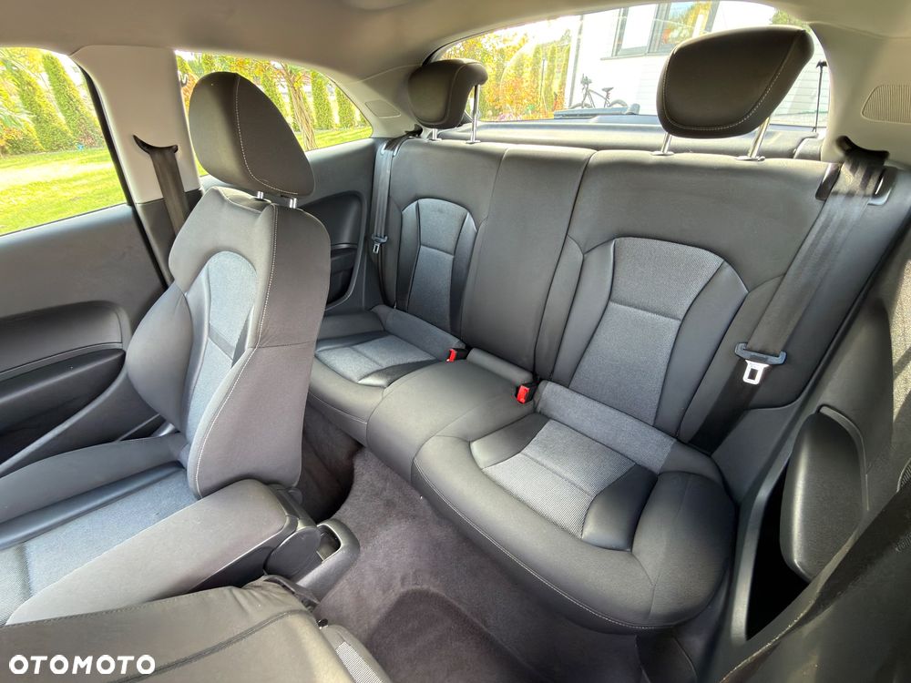 Audi A1 1.6 TDI Ambition - 6