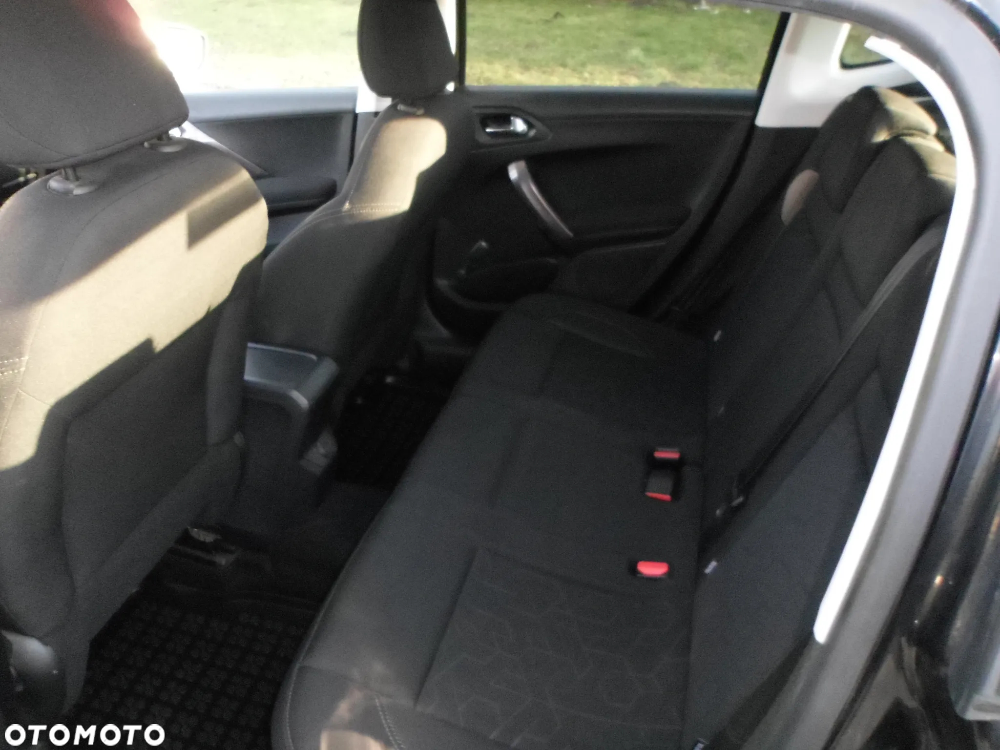 Peugeot 2008 1.6 BlueHDi Active - 8