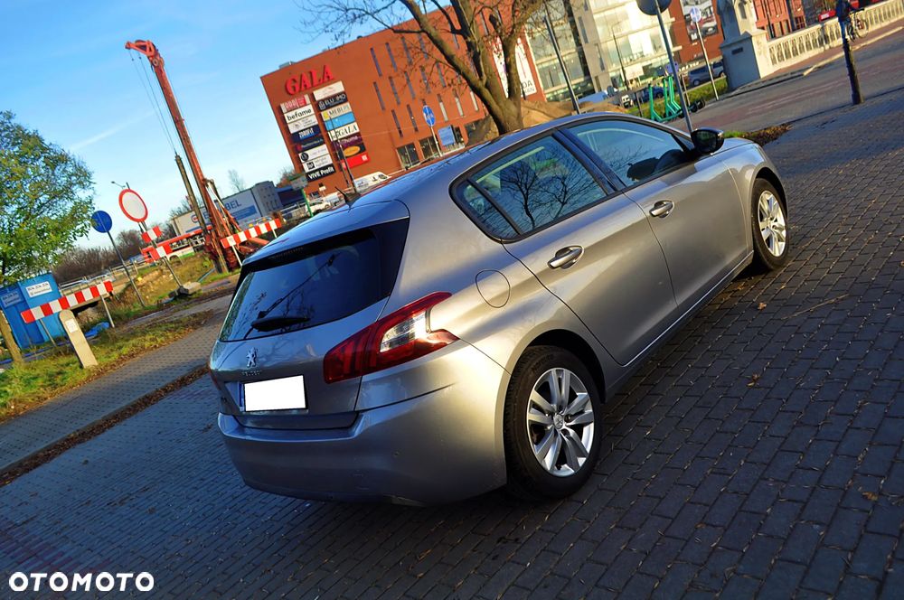 Peugeot 308 125 THP Allure - 4
