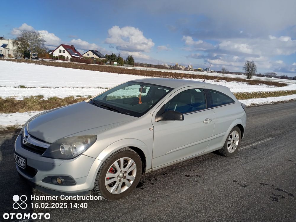 Opel Astra III GTC 1.9 CDTI Sport - 4