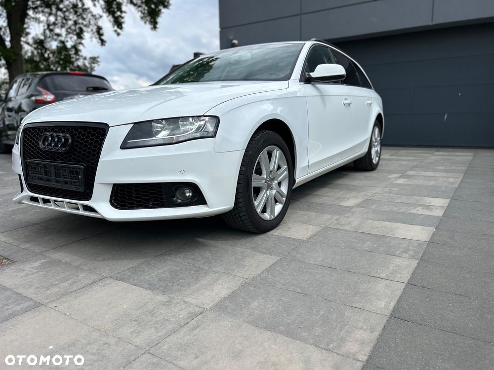 Audi A4 Avant 2.0 TDI DPF Ambition - 12