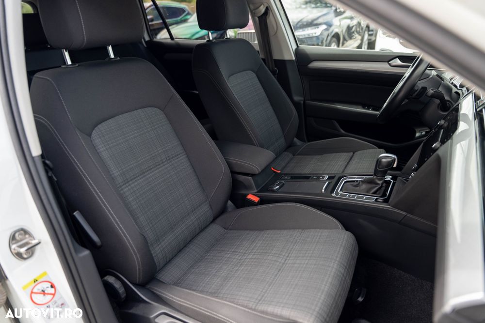 Volkswagen Passat 2.0 TDI DSG Comfortline - 17