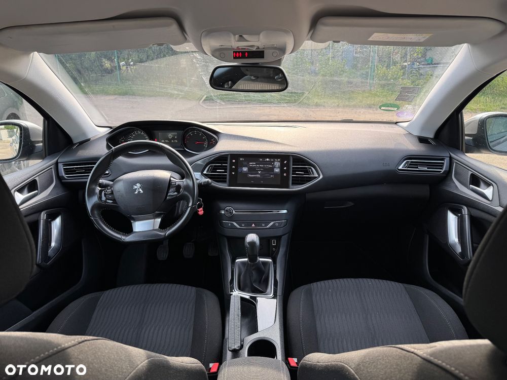Peugeot 308 - 23