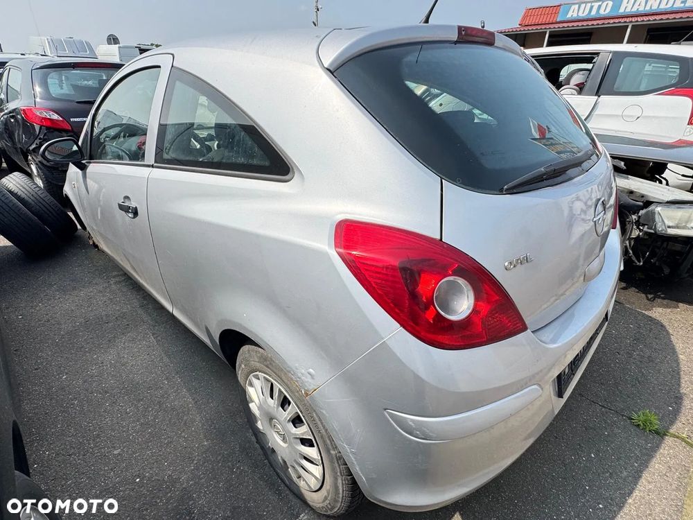 Klapa bagażnika Opel Corsa D 2008r poj. 1.2 diesel 75 KM - 2