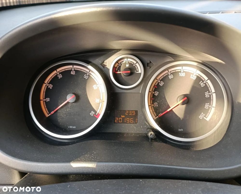 Opel Corsa - 7