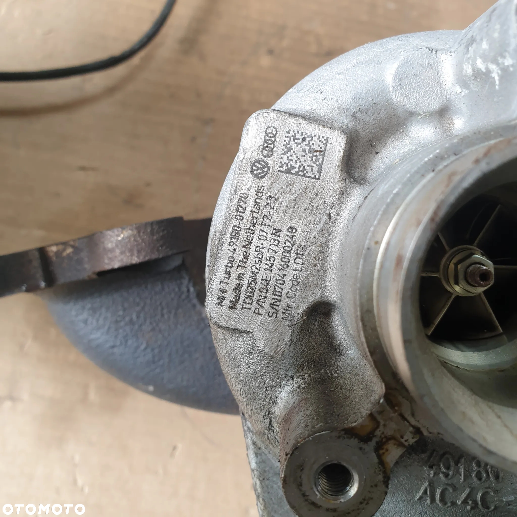 VW SEAT SKODA AUDI A3 8V 1.4 TFSI TURBINA 04E145713N  14R - 4