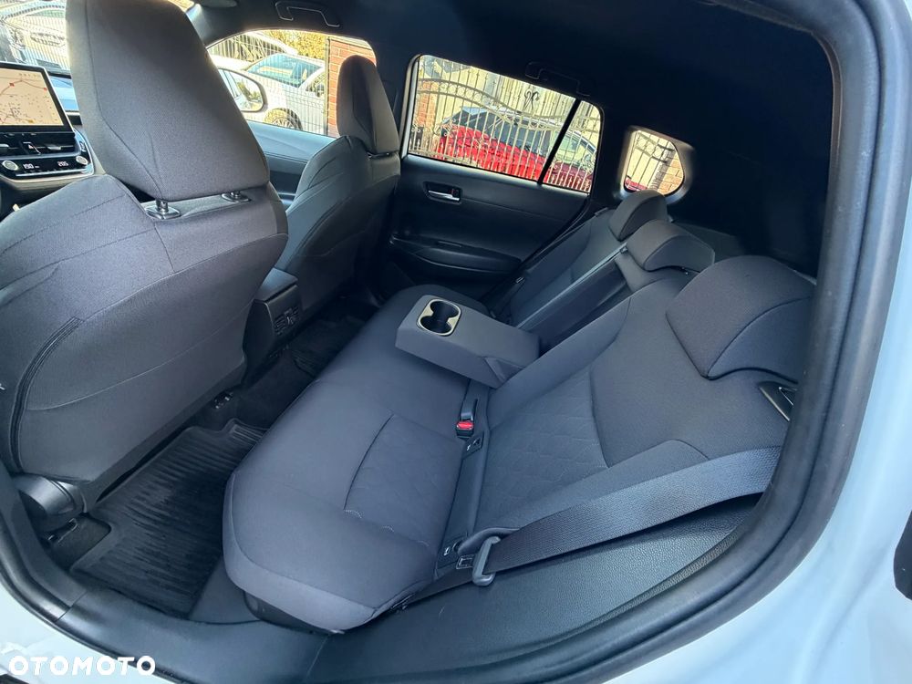 Toyota Corolla Cross 2.0 Hybrid Comfort - 32