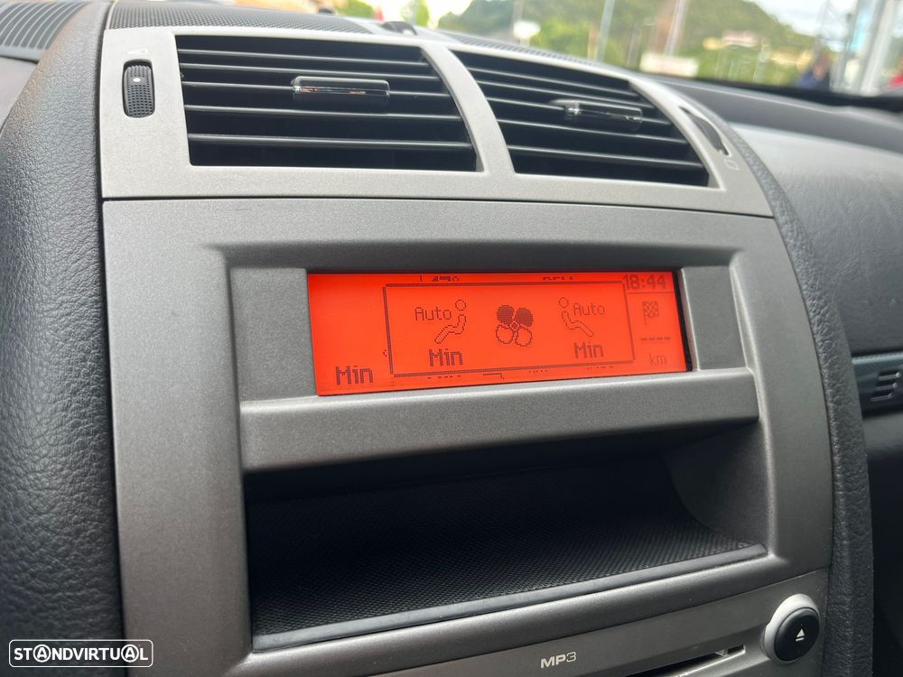 Peugeot 407 2.0 HDi Sport - 16