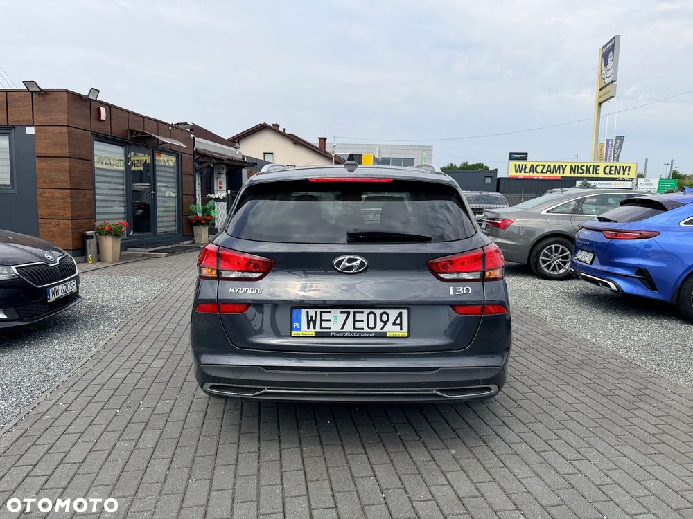 Hyundai i30 1.0 T-GDI Smart - 10