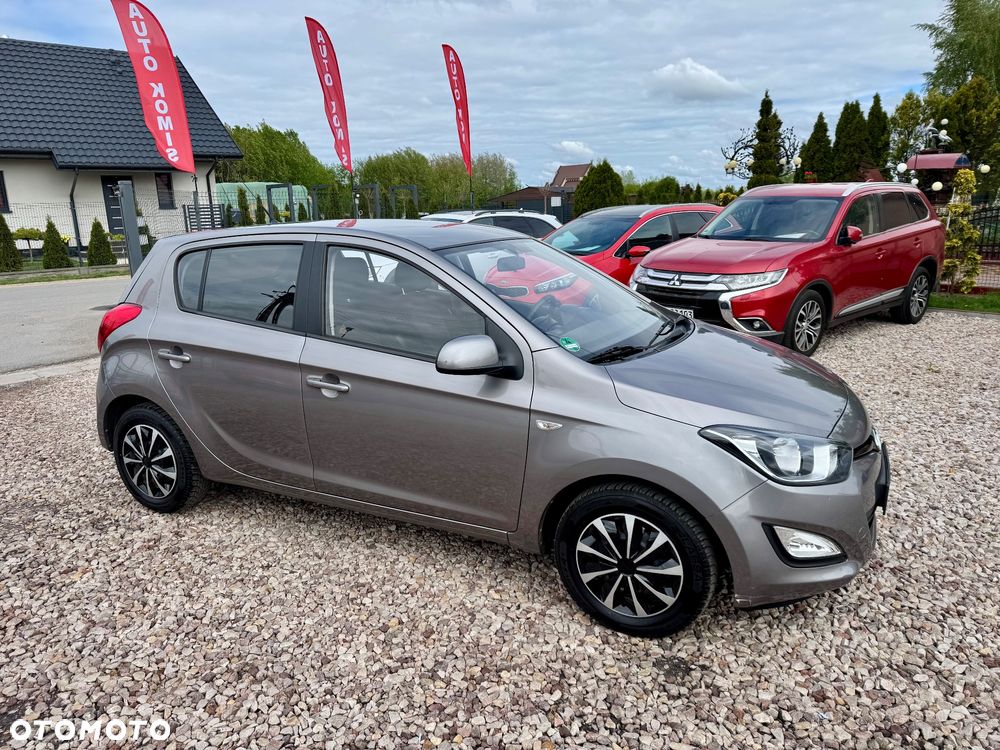 Hyundai i20 - 15