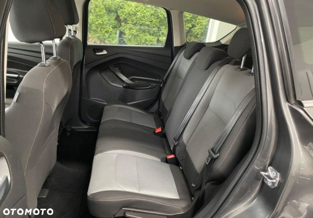 Ford Kuga - 7