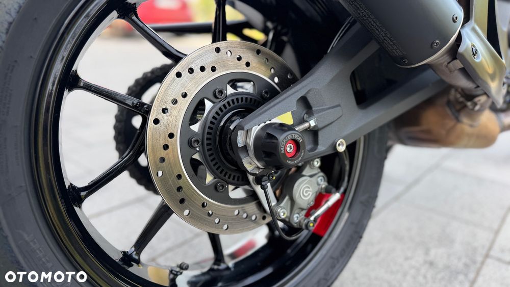 Ducati Monster - 15