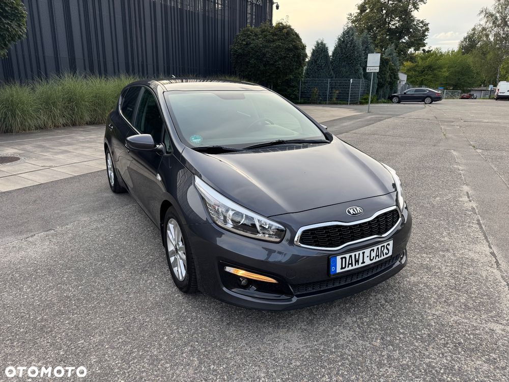 Kia Ceed 1.6 GDI ISG Platinum Edition - 7