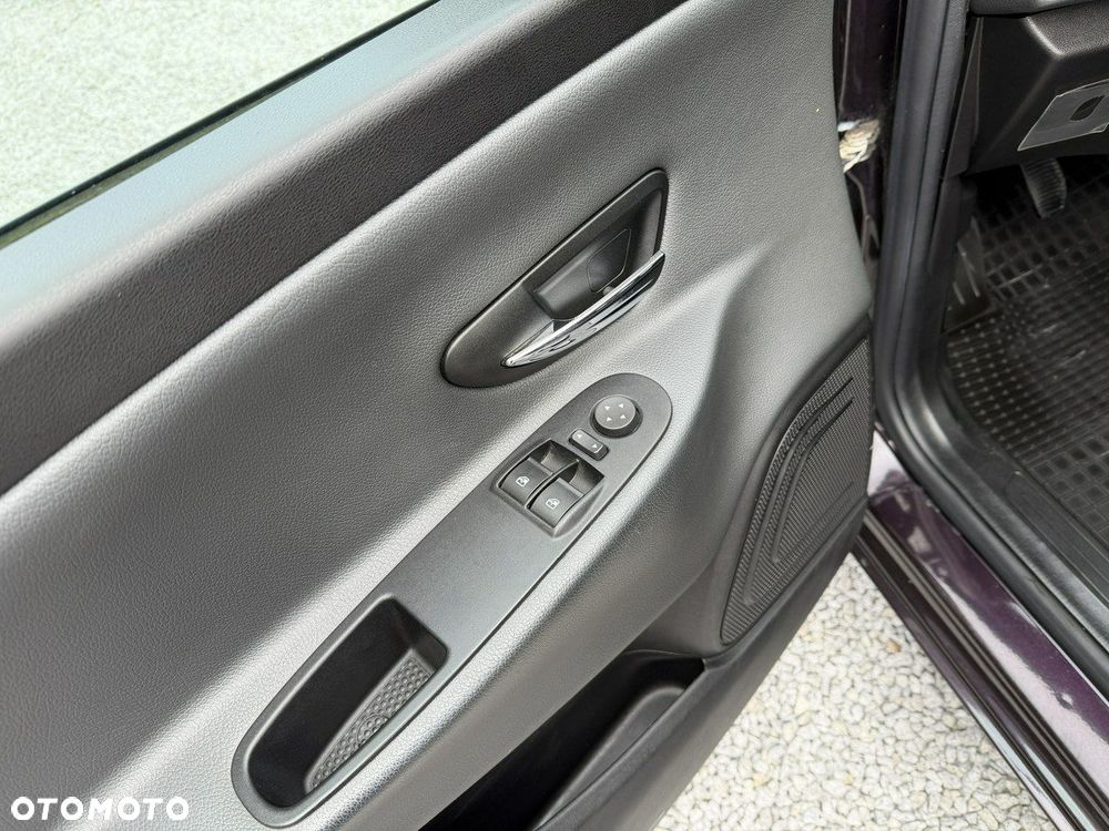 Lancia Ypsilon 0.9 Black&Red S&S - 14