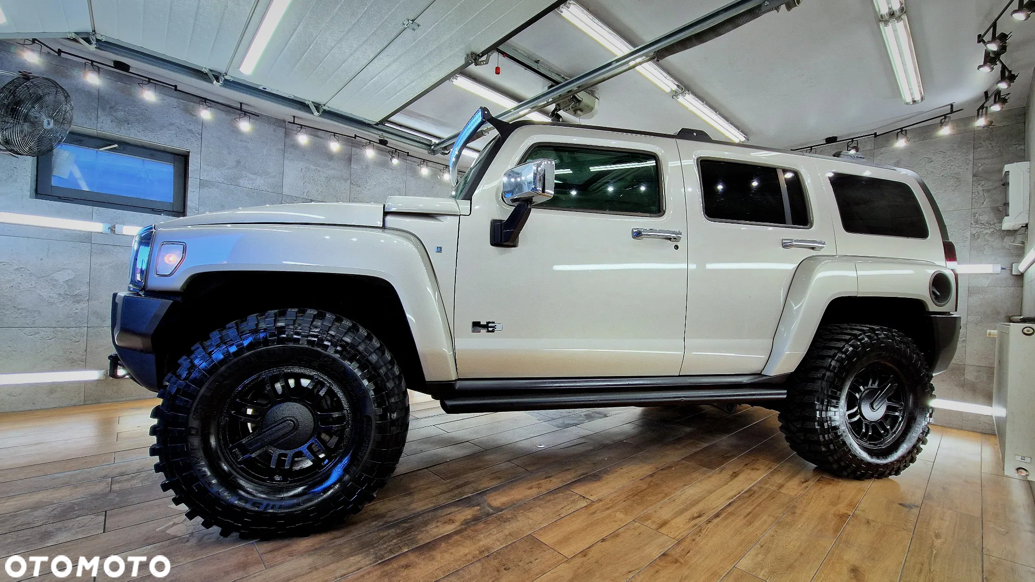 Hummer H3 Alpha - 6