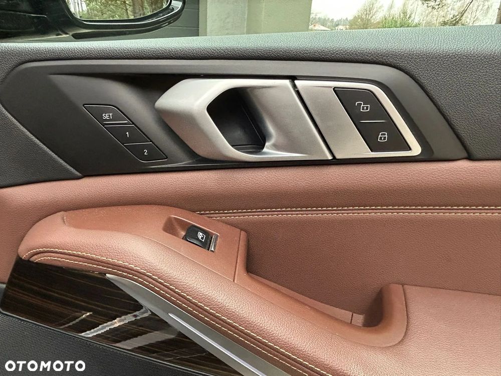 BMW X5 xDrive30d - 16