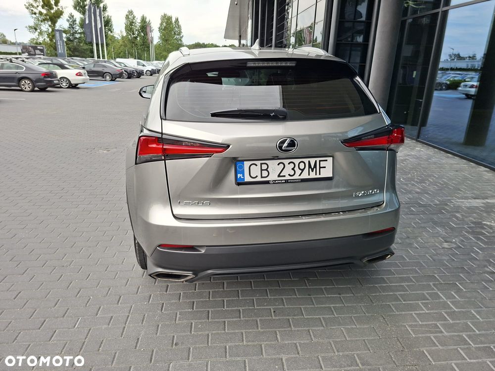 Lexus NX 300 Business Edition AWD - 3