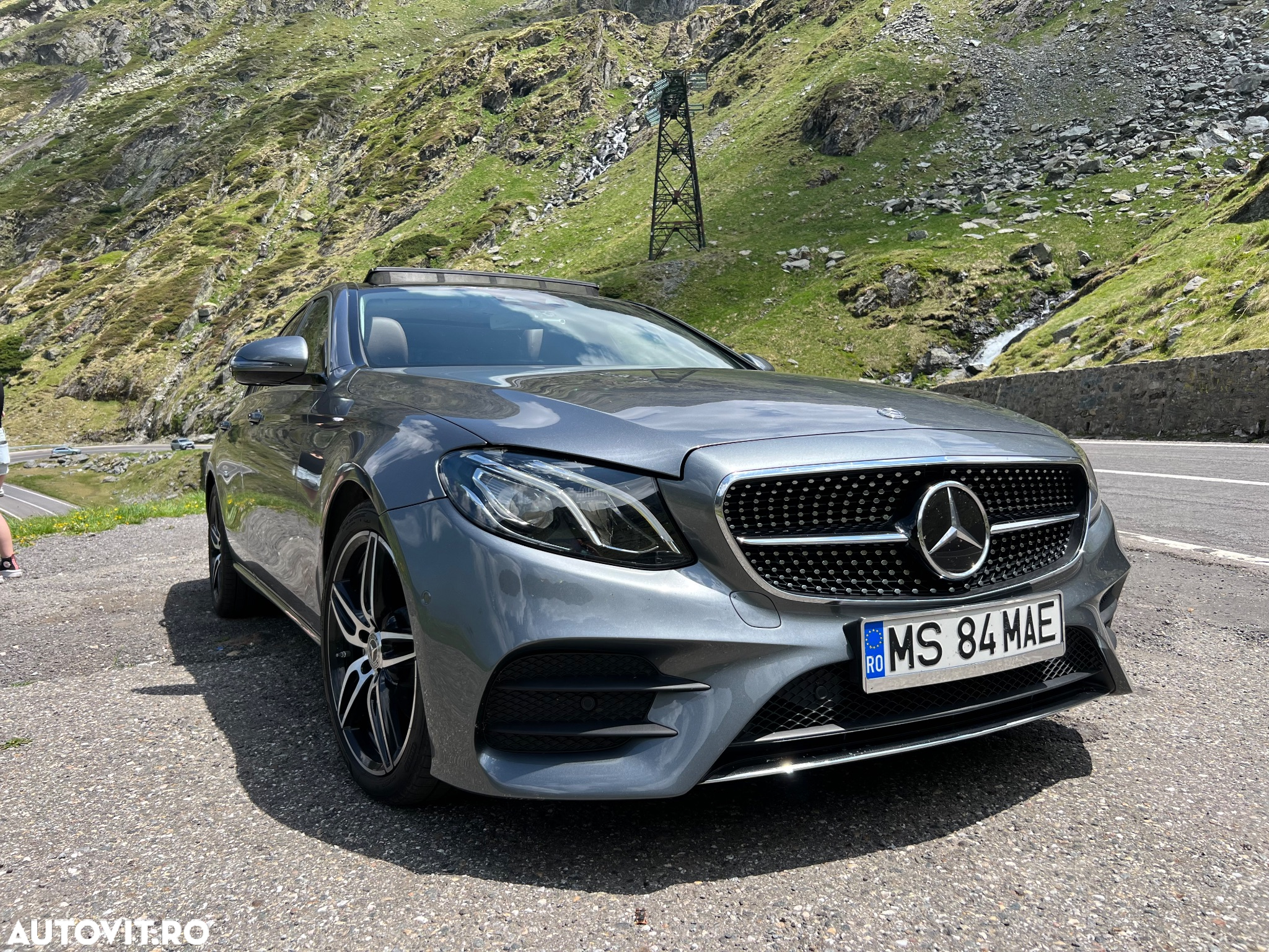 Mercedes-Benz E 220 d 4Matic 9G-TRONIC AMG Line - 29