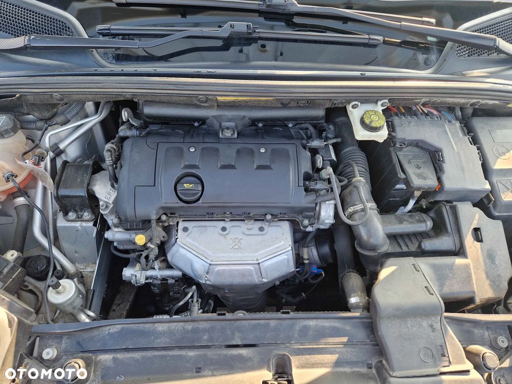 Citroën C4 VTi 120 Attraction - 6