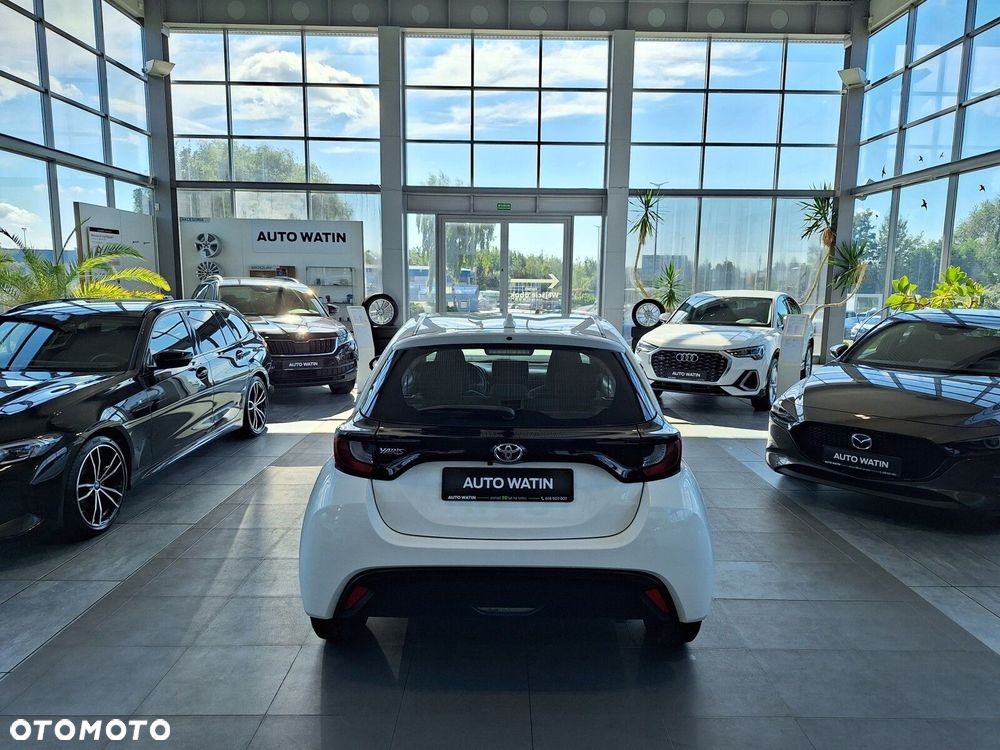 Toyota Yaris 1.5 Comfort CVT - 13