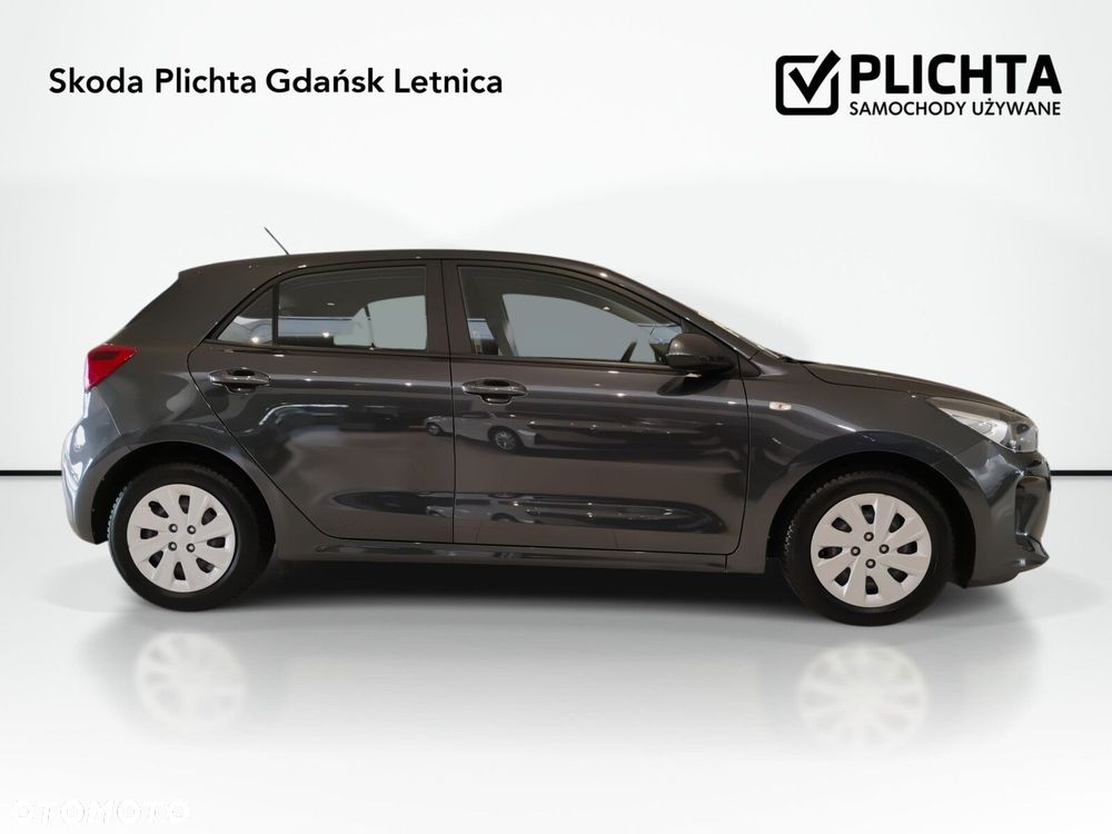 Kia Rio - 5