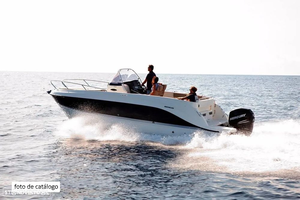 Quicksilver Activ 805 Sundeck - 5