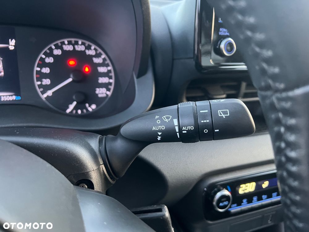 Toyota Yaris 1.5 VVT-i Elegant - 23