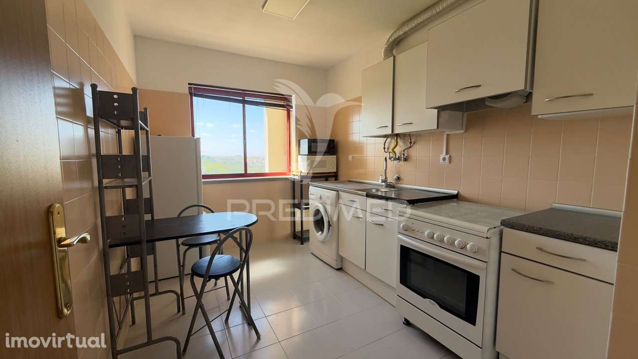 Apartamento T1 com Vista Desafogada | 55 m² | Elevadores | Parqueam... - Grande imagem: 5/15