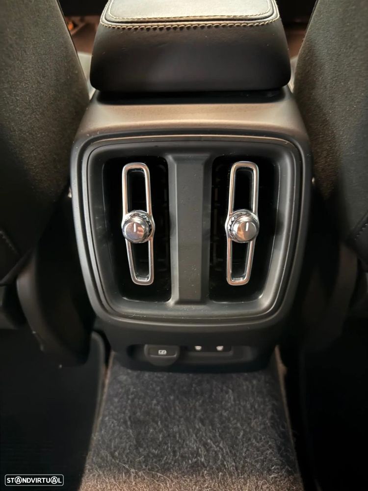 Volvo XC 40 P8 AWD Recharge RDesign - 18