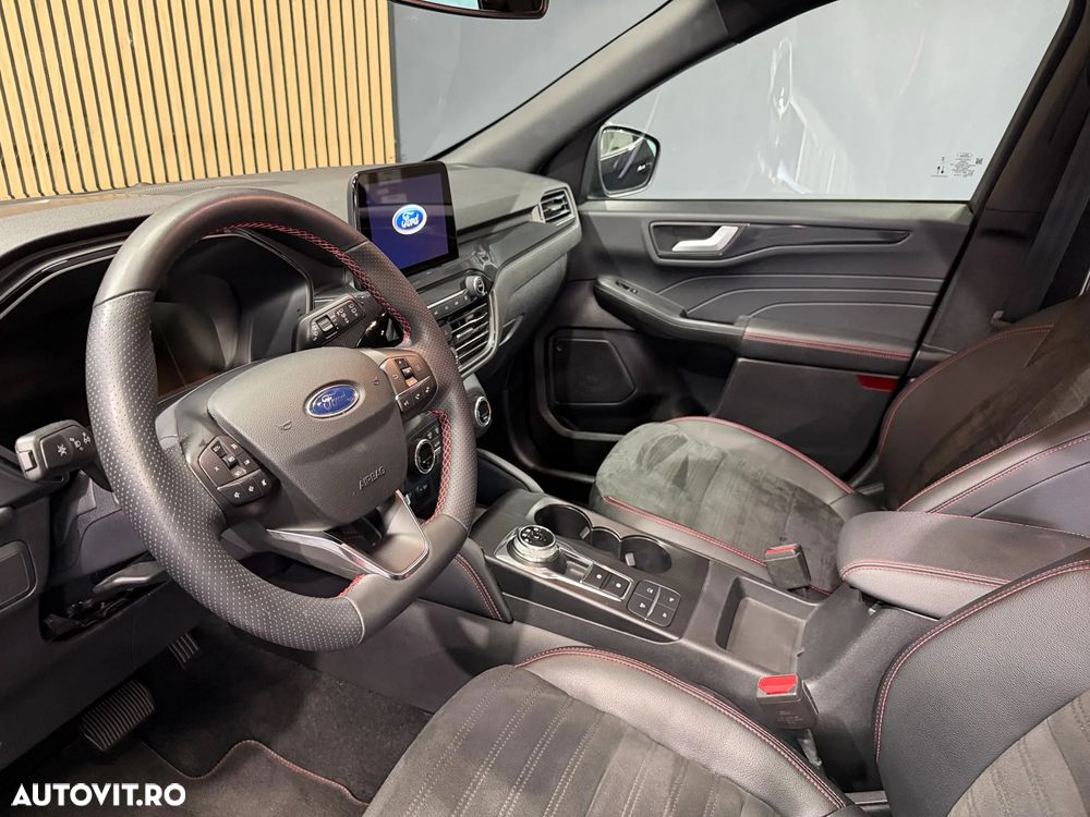 FORD Kuga 2022 — imagine 46