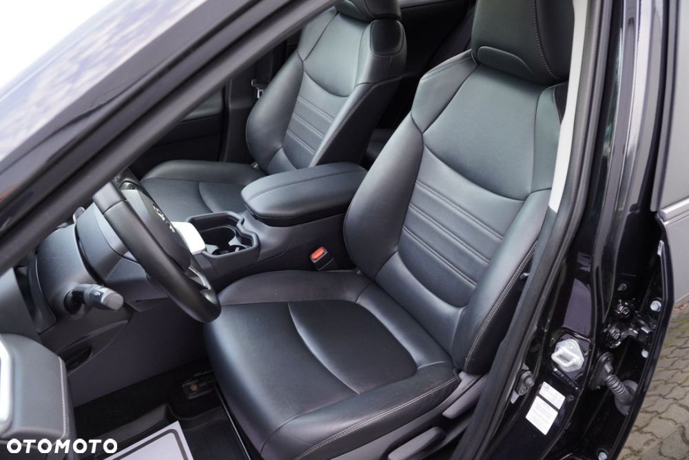 Toyota RAV4 - 10