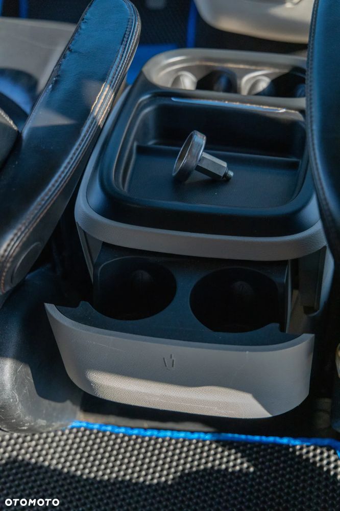 Chrysler Pacifica - 30