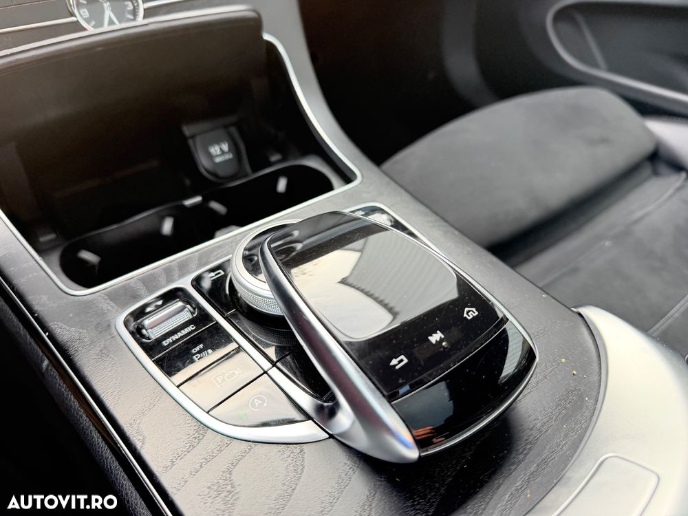 Mercedes-Benz C 220 d 4MATIC 9G-TRONIC AMG Line - 40