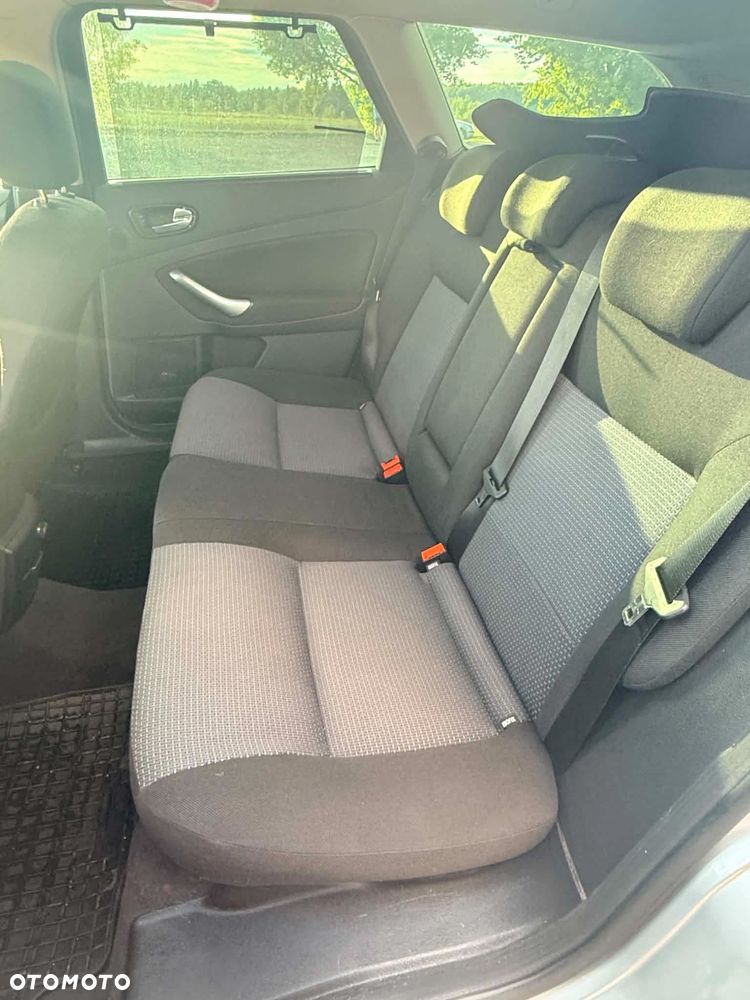 Ford Mondeo 2.0 TDCi Titanium - 12