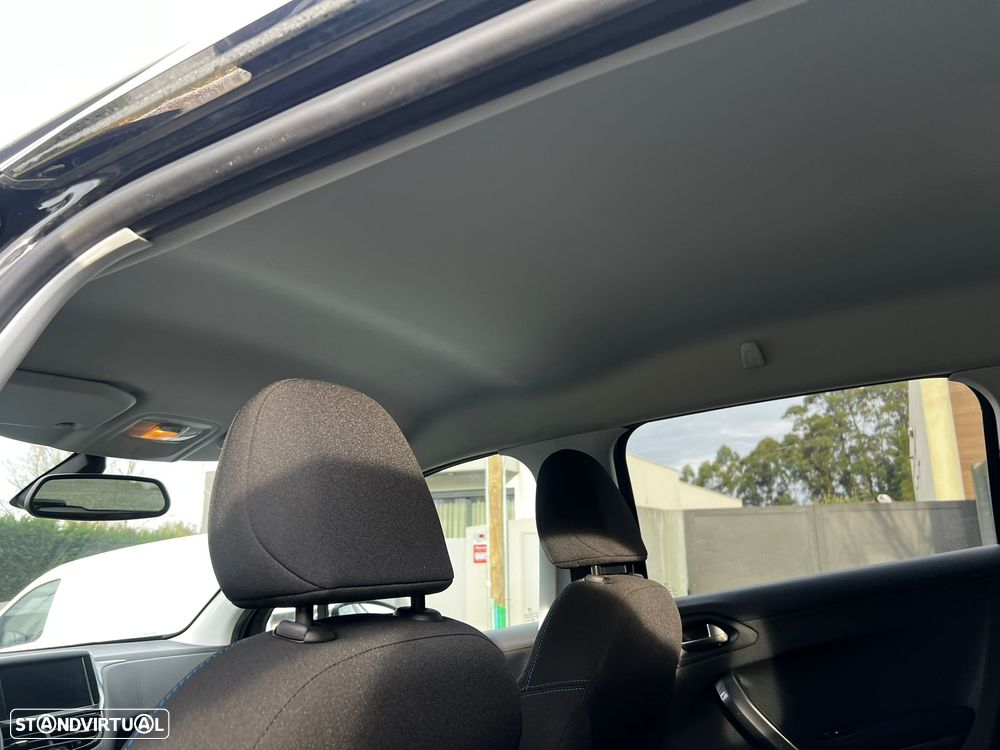 Peugeot 2008 1.2 PureTech Allure - 7