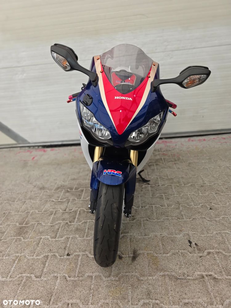 Honda CBR - 15