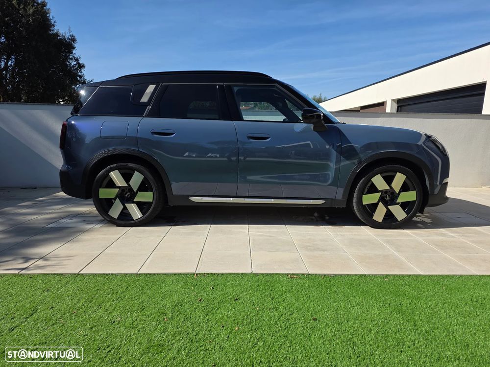 MINI Countryman - 1