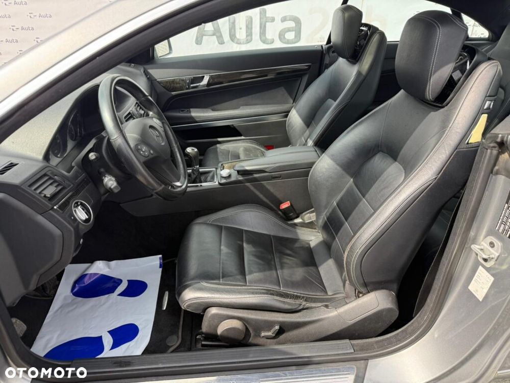 Mercedes-Benz Klasa E 220 CDI DPF BlueEFFICIENCY Avantgarde - 16