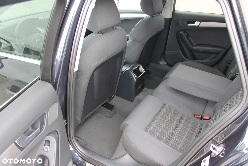 Audi A4 Avant 2.0 TDI DPF Ambition - 12