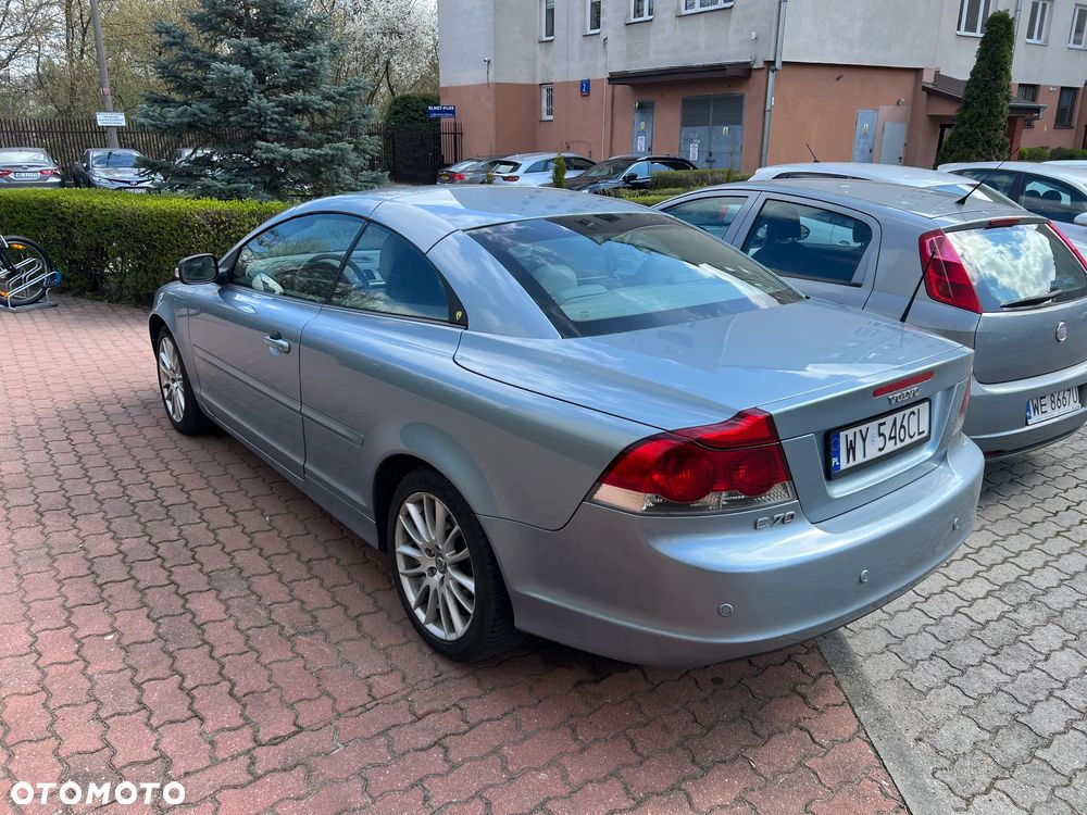 Volvo C70 2.0D Momentum - 7