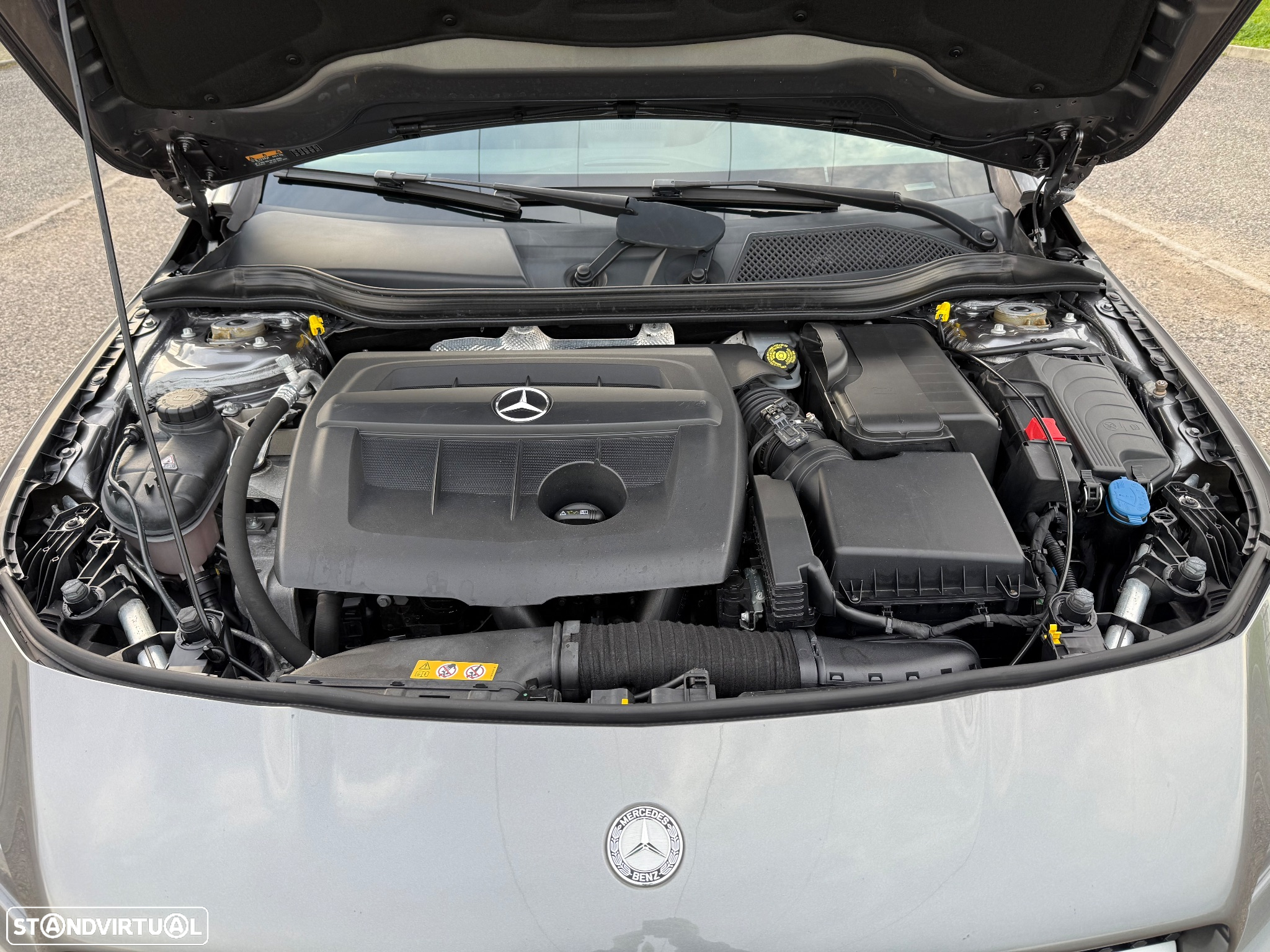 Mercedes-Benz CLA 180 d Shooting Brake - 11