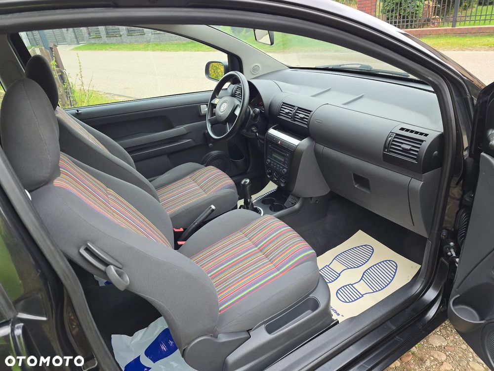 Volkswagen Fox - 22