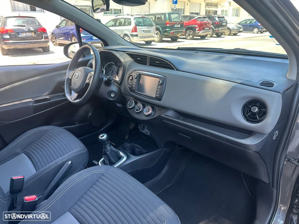 Toyota Yaris 1.0 VVT-i Comfort+P.Style - 6