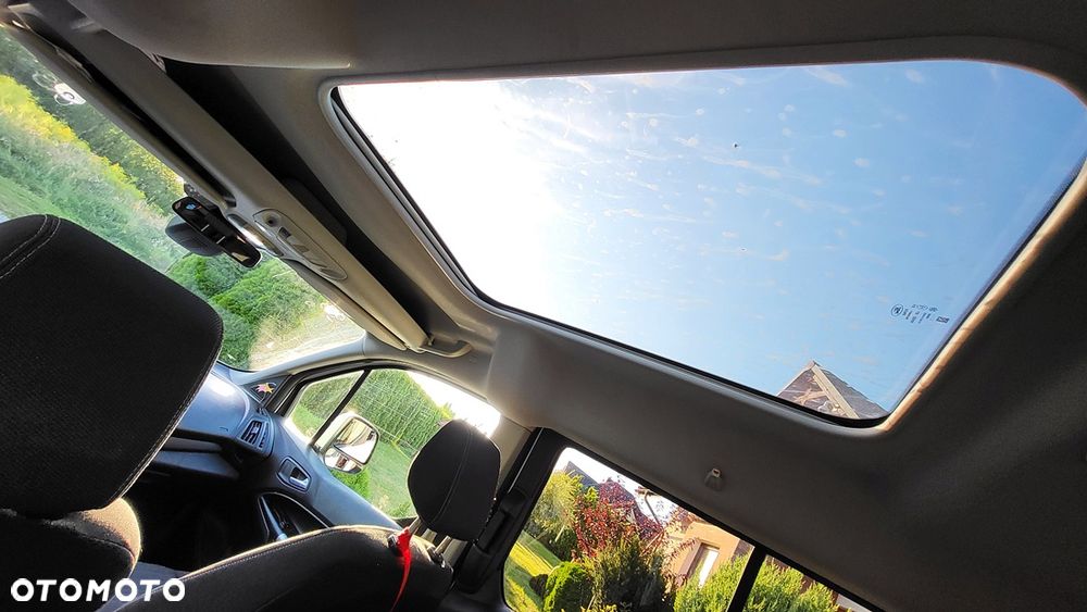 Ford Tourneo Connect 1.5 TDCi Titanium - 16